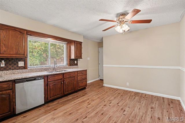 2523 Auburnhill Court, Florissant, MO 63031