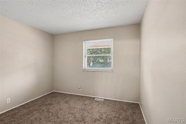 2523 Auburnhill Court, Florissant, MO 63031