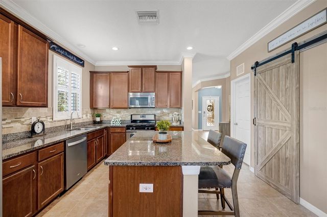 5323 CROSSCOURT VIEW DRIVE, Lithia, FL 33547