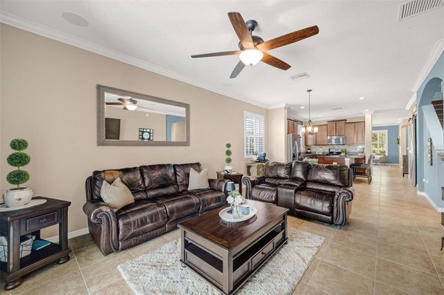 5323 CROSSCOURT VIEW DRIVE, Lithia, FL 33547