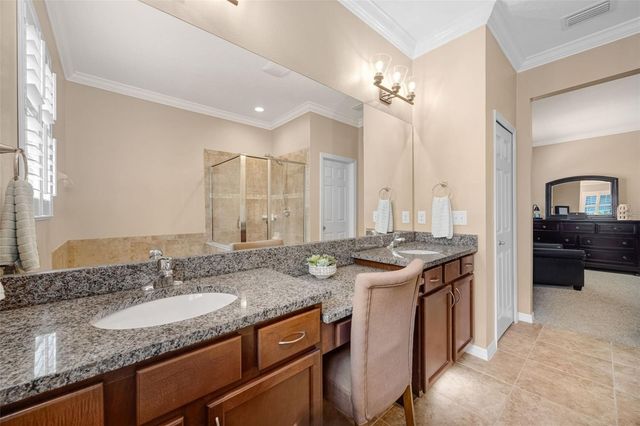 5323 CROSSCOURT VIEW DRIVE, Lithia, FL 33547