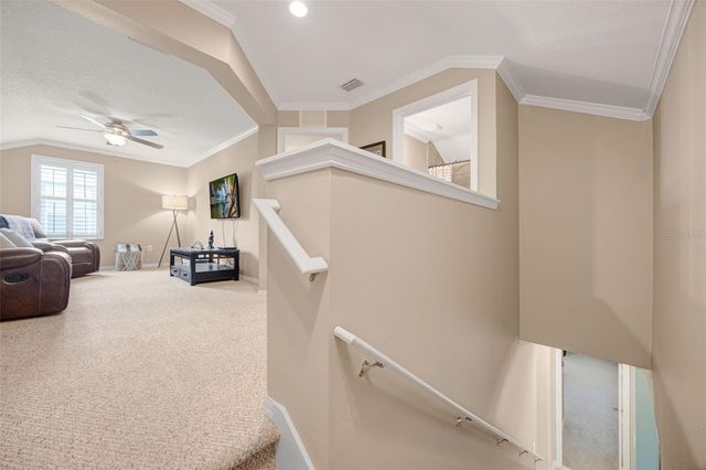 5323 CROSSCOURT VIEW DRIVE, Lithia, FL 33547