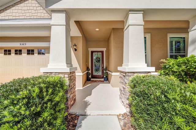 5323 CROSSCOURT VIEW DRIVE, Lithia, FL 33547