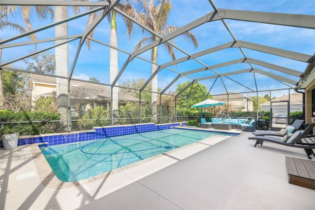 5323 CROSSCOURT VIEW DRIVE, Lithia, FL 33547