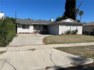 22309 Hamlin Street, Woodland Hills (los Angeles), CA 91303