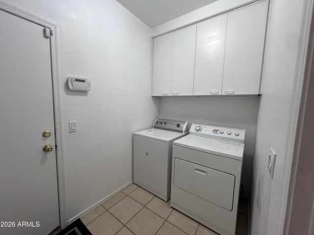 218 E SUNBURST Lane, Tempe, AZ 85284