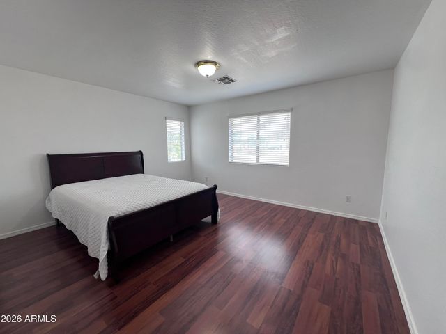 218 E SUNBURST Lane, Tempe, AZ 85284