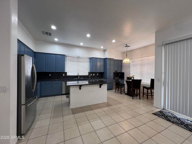 218 E SUNBURST Lane, Tempe, AZ 85284
