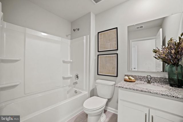 136 WAPPINGER TER, Winchester, VA 22602