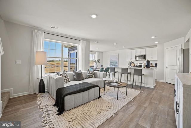 136 WAPPINGER TER, Winchester, VA 22602