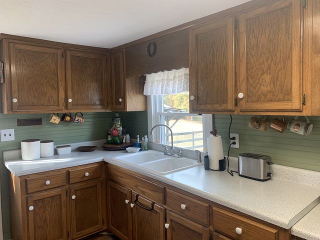 705 Spanish Grove Rd, Buena Vista, TN 38318