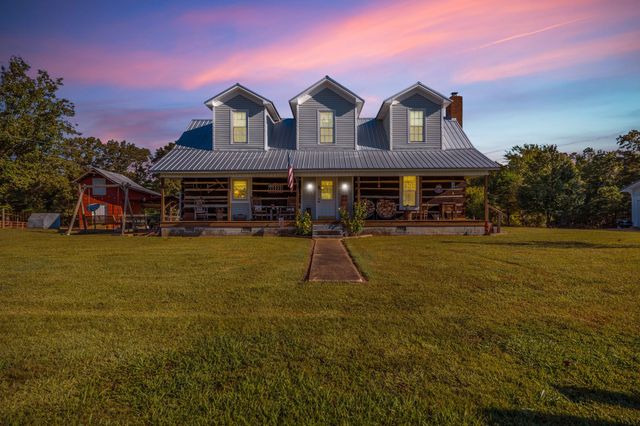 705 Spanish Grove Rd, Buena Vista, TN 38318