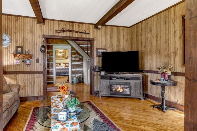 705 Spanish Grove Rd, Buena Vista, TN 38318