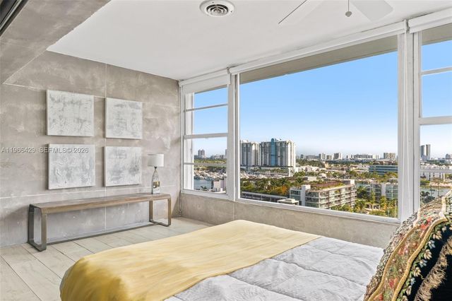 3 Island Ave A, Miami Beach, FL 33139