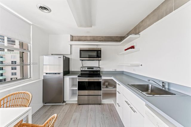 3 Island Ave A, Miami Beach, FL 33139