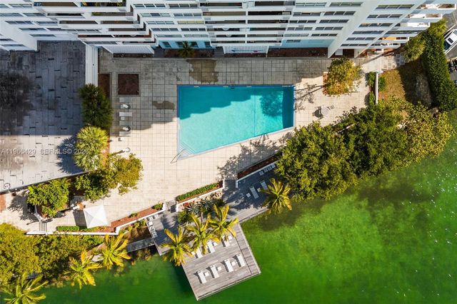 3 Island Ave A, Miami Beach, FL 33139