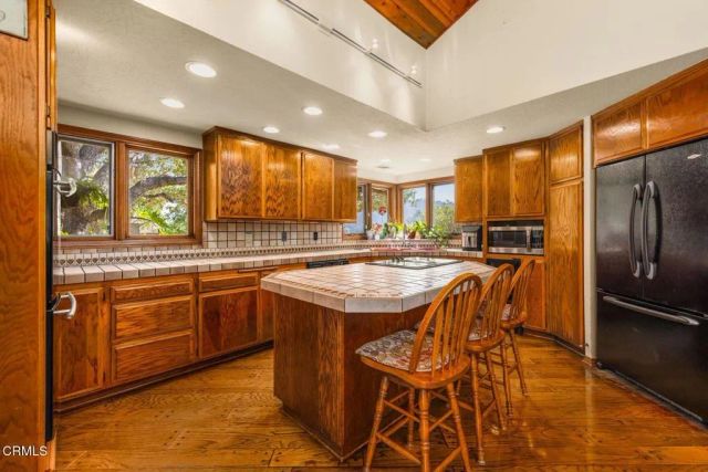 10681 Encino Drive, Oak View, CA 93022
