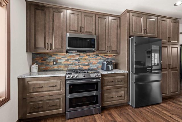 5770 W Natures LANE, Appleton, WI 54914