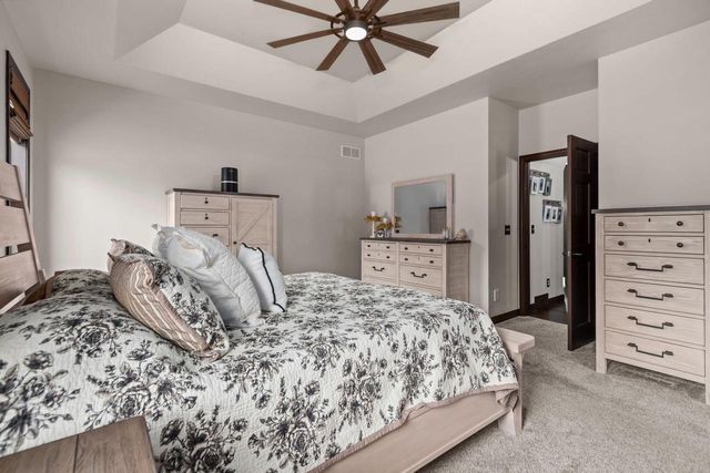 5770 W Natures LANE, Appleton, WI 54914
