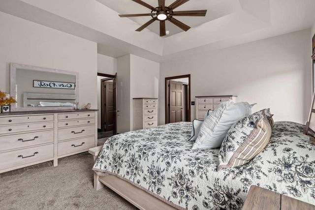 5770 W Natures LANE, Appleton, WI 54914