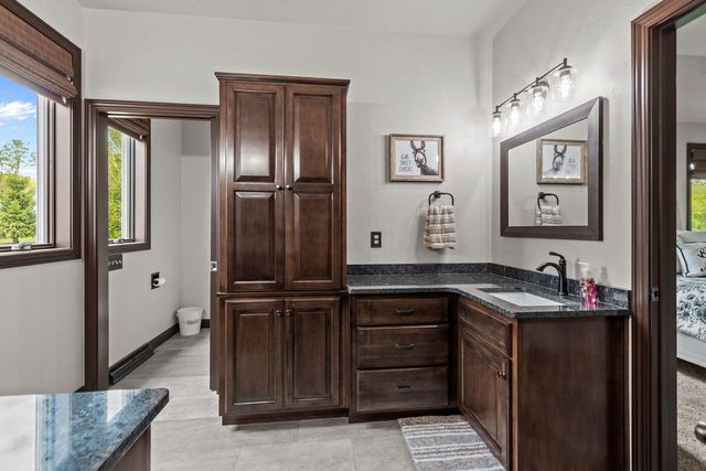 5770 W Natures LANE, Appleton, WI 54914
