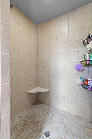 5770 W Natures LANE, Appleton, WI 54914