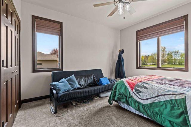 5770 W Natures LANE, Appleton, WI 54914