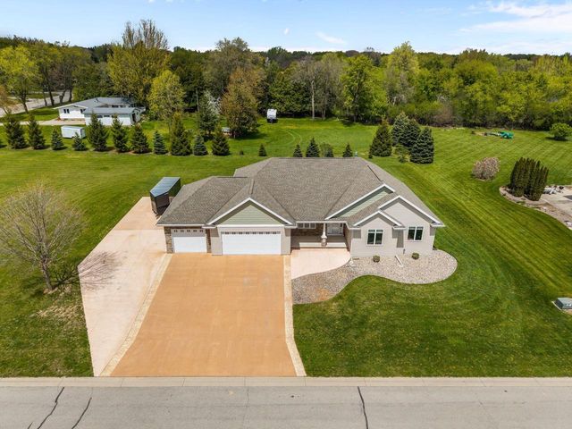 5770 W Natures LANE, Appleton, WI 54914