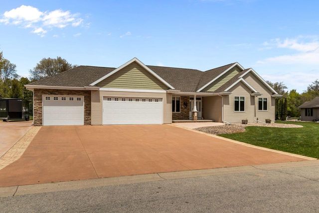 5770 W Natures LANE, Appleton, WI 54914