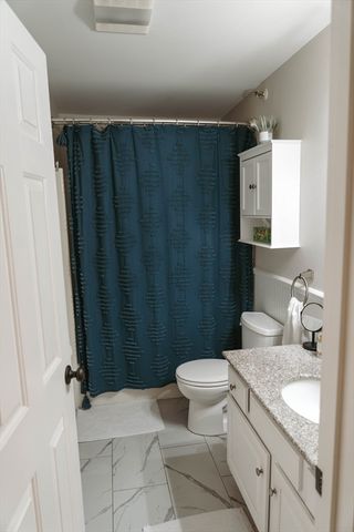 12 Summit Ave 4, Beverly, MA 01915