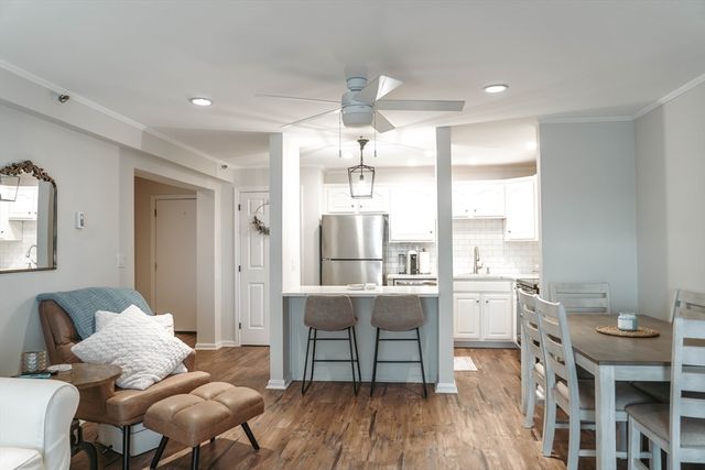 12 Summit Ave 4, Beverly, MA 01915