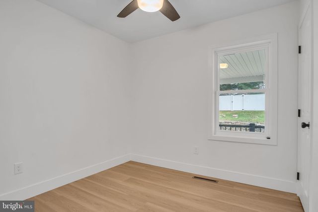 7 CRESCENT DR, New Cumberland, PA 17070