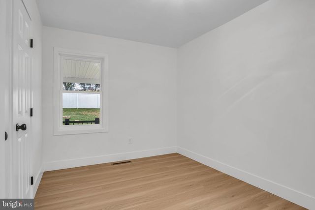 7 CRESCENT DR, New Cumberland, PA 17070