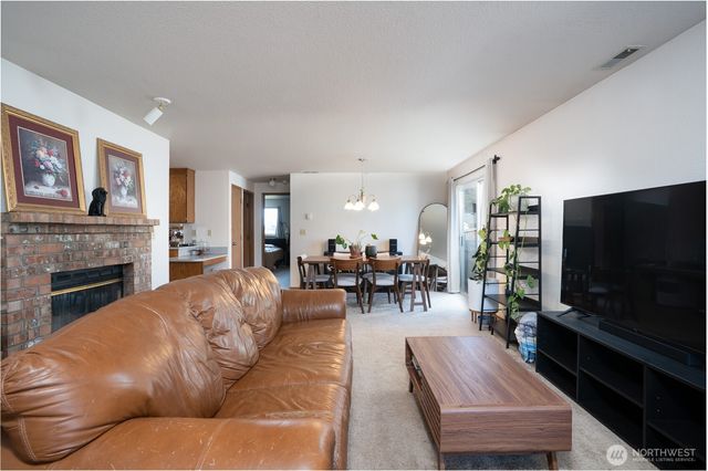 1408 103rd Street E, Tacoma, WA 98445