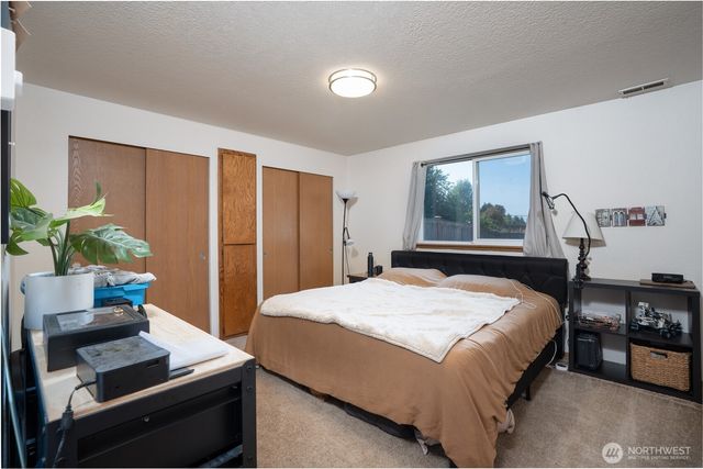 1408 103rd Street E, Tacoma, WA 98445