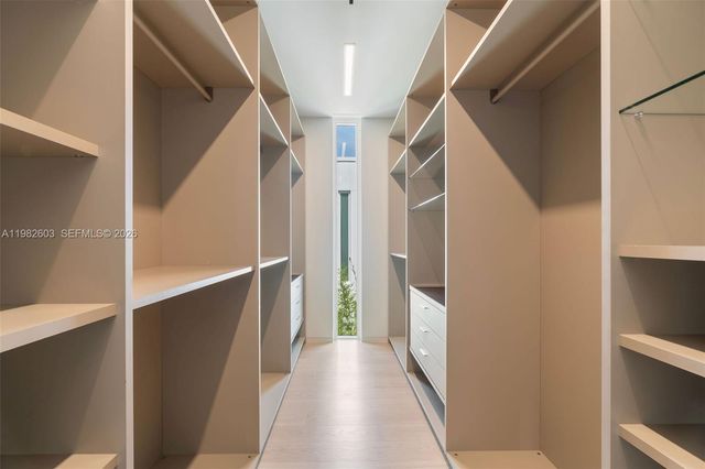 1011 W 48th St 8, Miami Beach, FL 33140