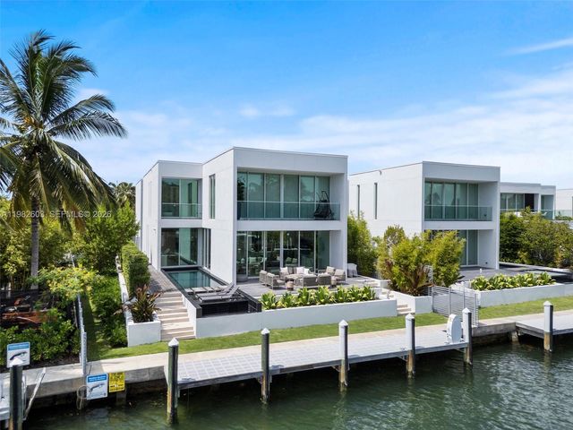 1011 W 48th St 8, Miami Beach, FL 33140