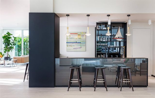 1011 W 48th St 8, Miami Beach, FL 33140