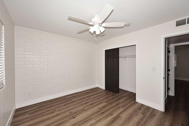 10537 W La Jolla Drive, Sun City, AZ 85351