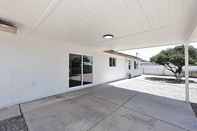 10537 W La Jolla Drive, Sun City, AZ 85351
