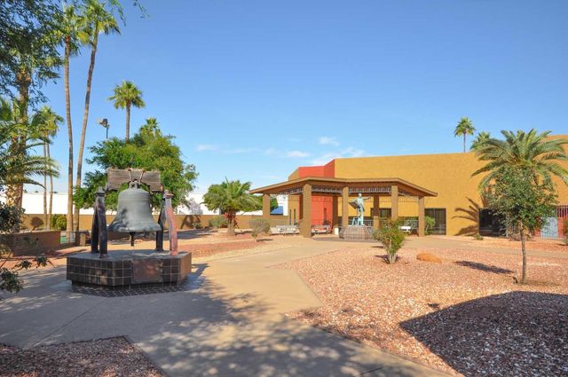 10537 W La Jolla Drive, Sun City, AZ 85351