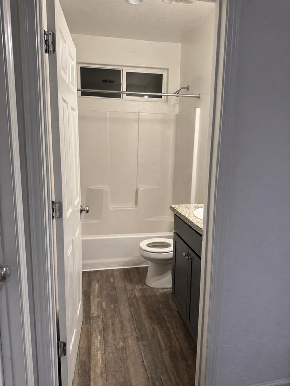Image 11 of property listing at 6622 E Berkeley Avenue, Fresno, CA 93727
