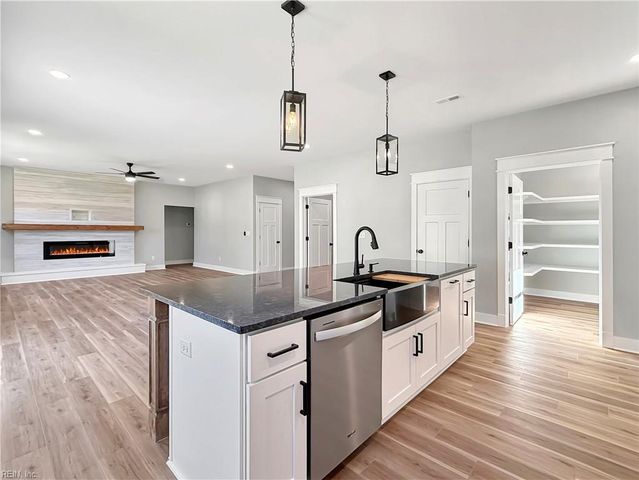 611 Small DR, Elizabeth City, NC 27909