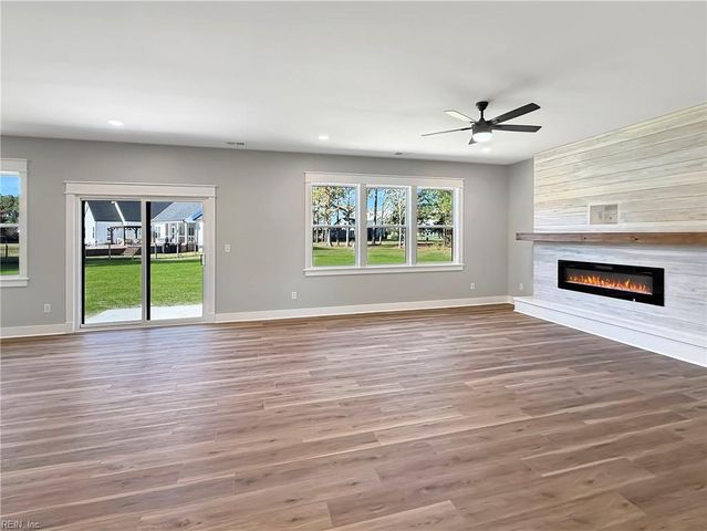 611 Small DR, Elizabeth City, NC 27909