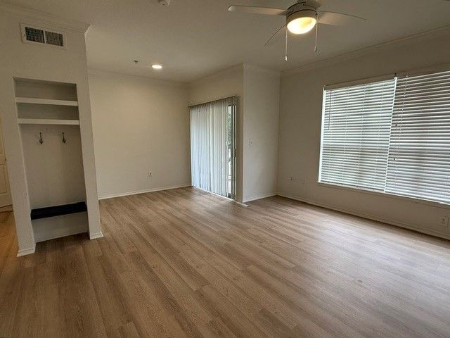 2300 Kathryn Lane 2124, Plano, TX 75025
