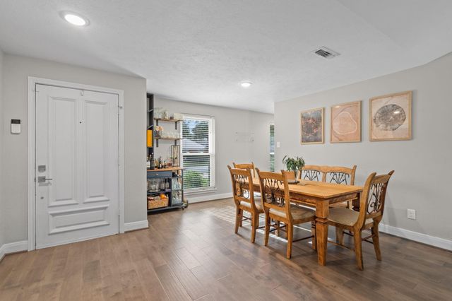 2515 Blue Willow Drive, Houston, TX 77042