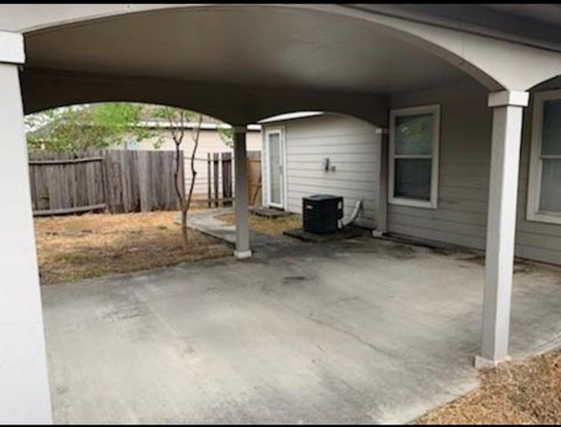 15823 Regal Trace Lane, Houston, TX 77073