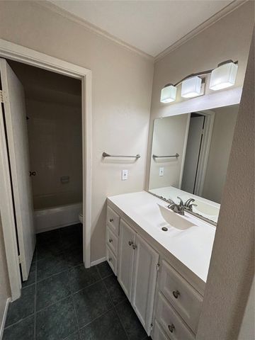 14515 Wunderlich Drive 315, Houston, TX 77069