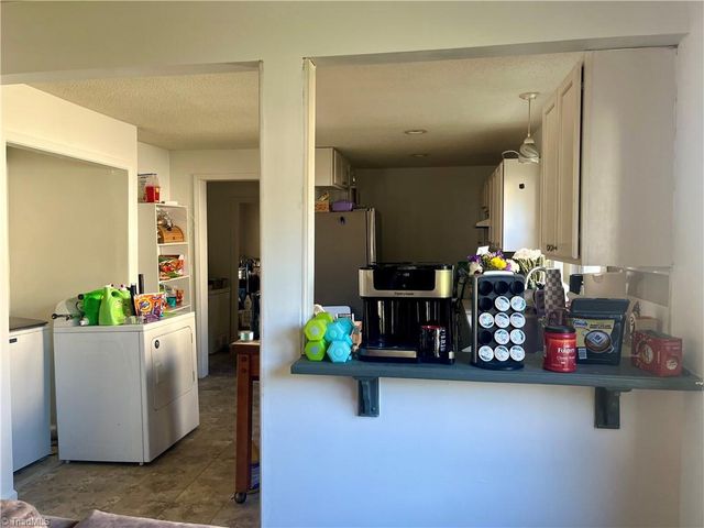 608 Unity Street, Thomasville, NC 27360