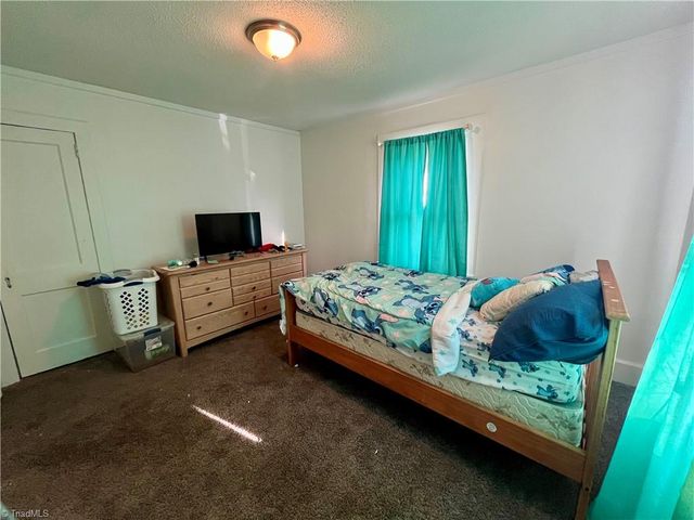 608 Unity Street, Thomasville, NC 27360